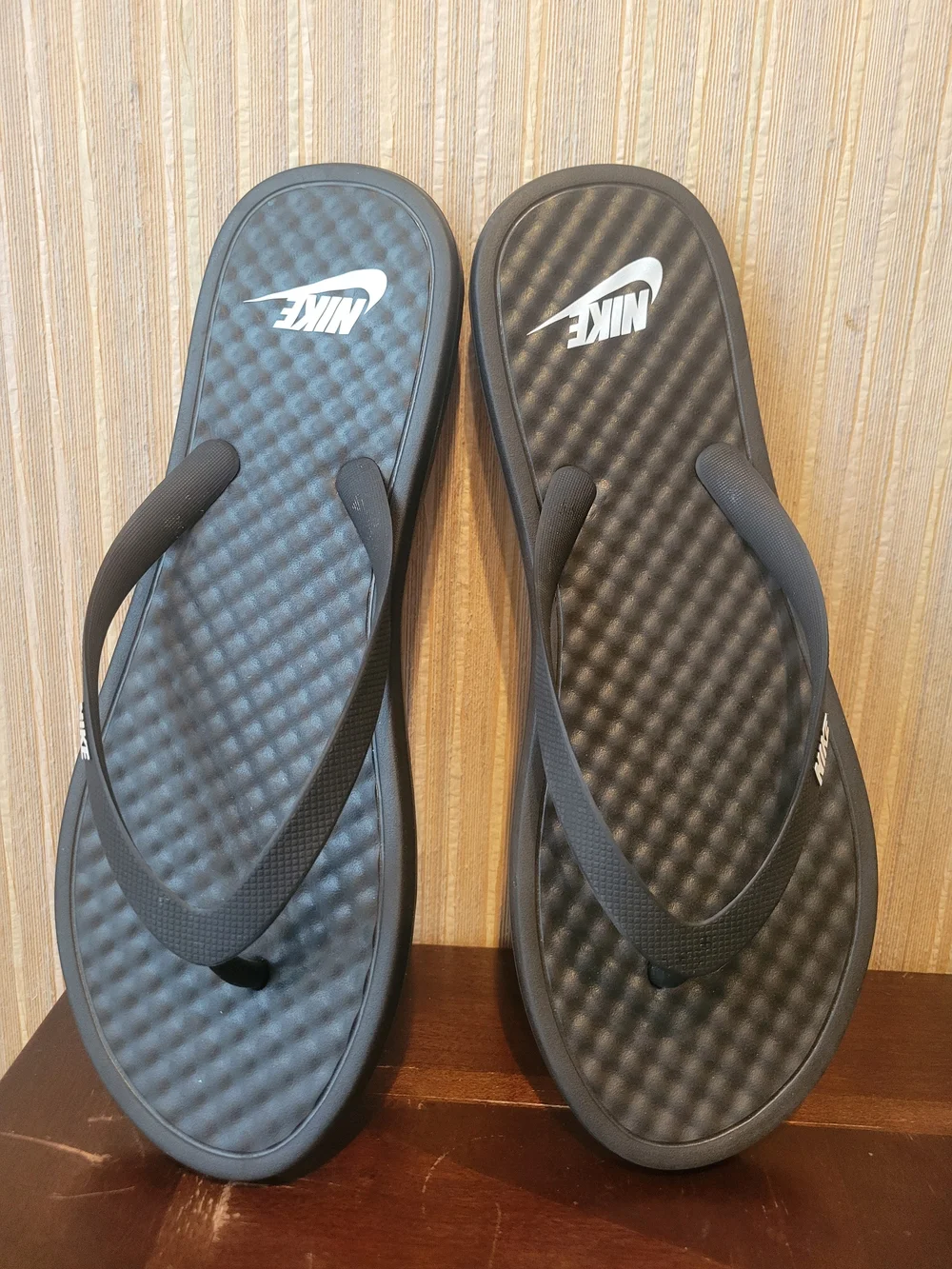 Nike On Deck Black/Black Logo Flip Flops NWOT Men's 13